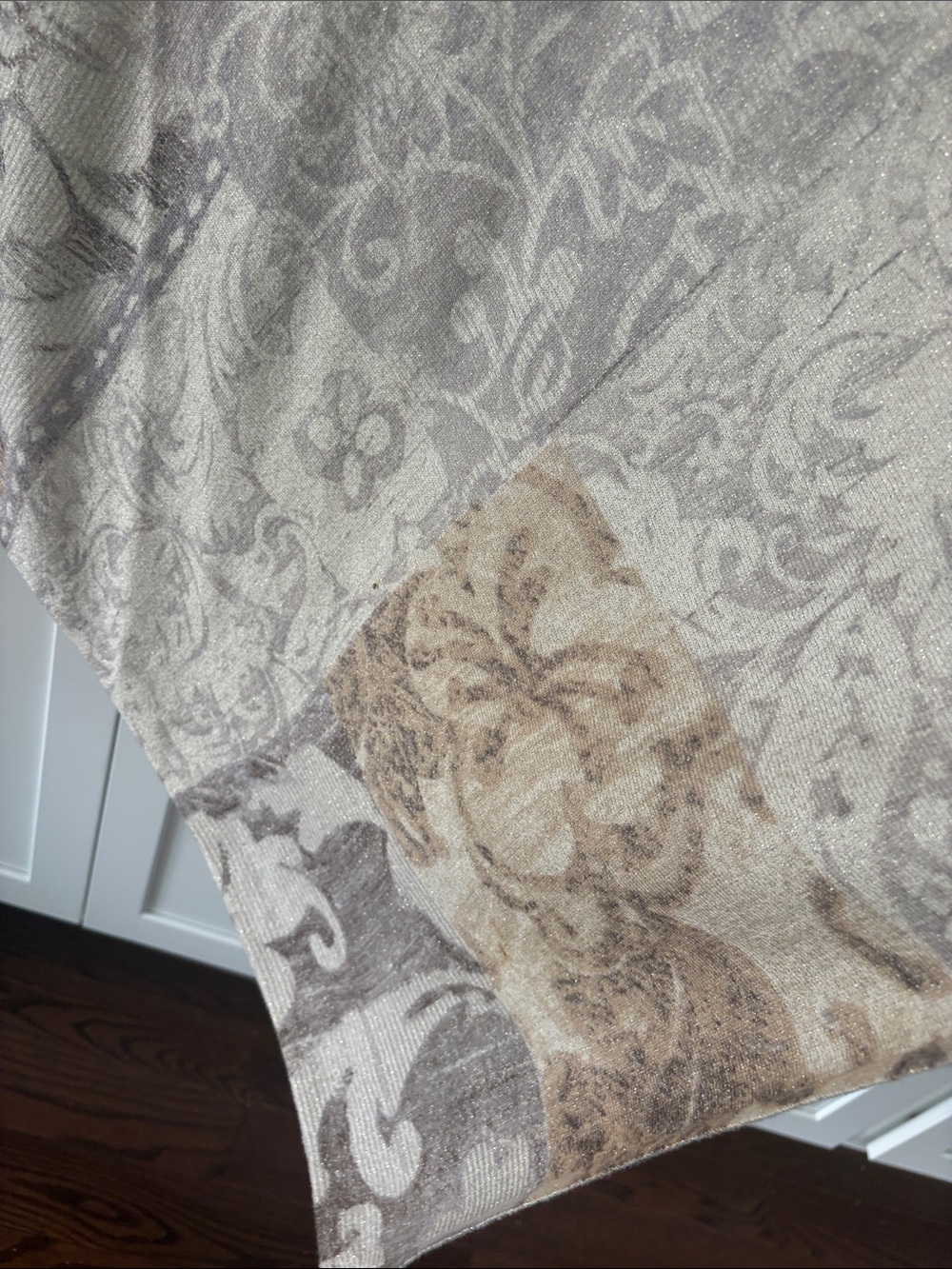Chico's Neutral Floral Pattern Cape Poncho in Cream, Taupe and Beige NWOT - Picture 3 of 9